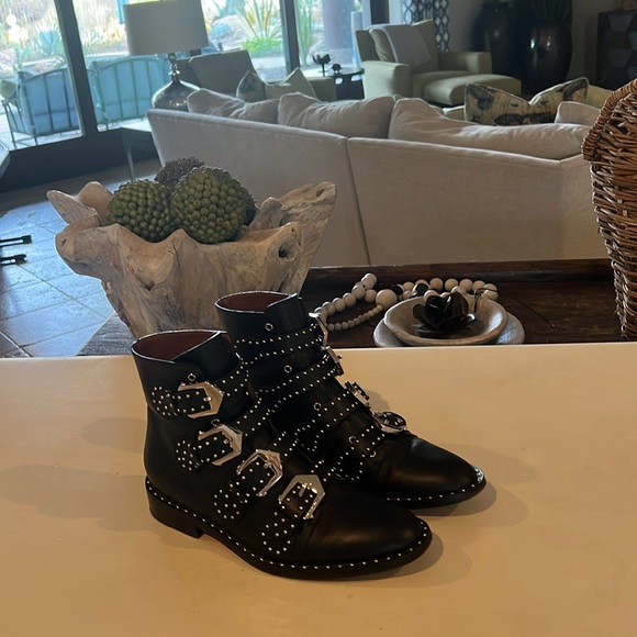 Givenchy Prue Black Leather Buckle Boot - Picture 4 of 14